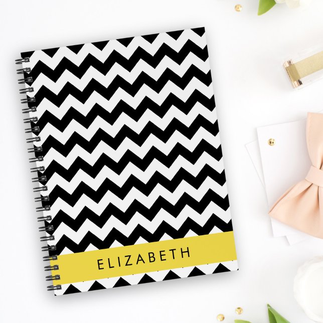 Cuaderno Zigzag negro y blanco, patrón de cheurón, nombre (Subido por el creador)