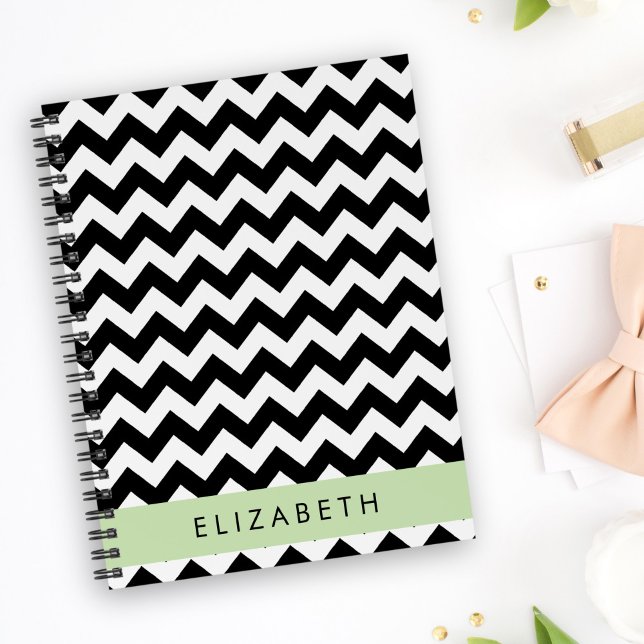 Cuaderno Zigzag negro y blanco, patrón de cheurón, nombre (Subido por el creador)