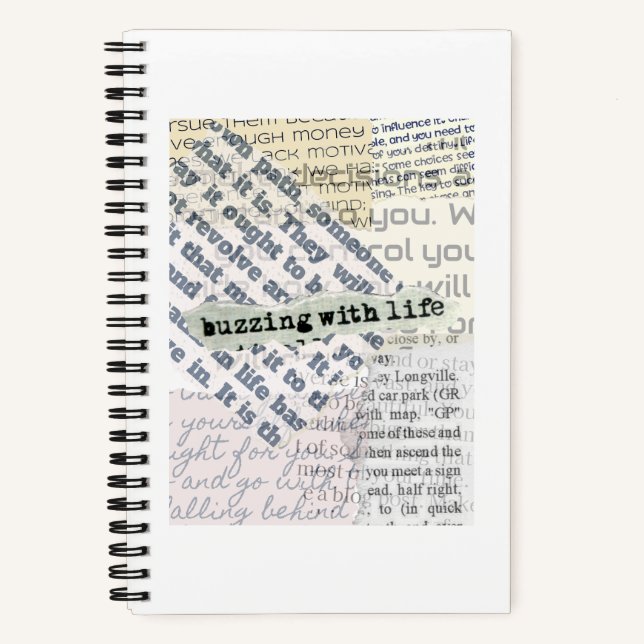 Cuaderno Zumbando Con Vida Tipografía Desvaída Collage (Anverso)