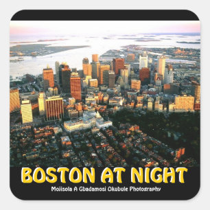 Cuadrada Pegatina Boston @ Nite Por Mojisola A Gbadamosi Ok