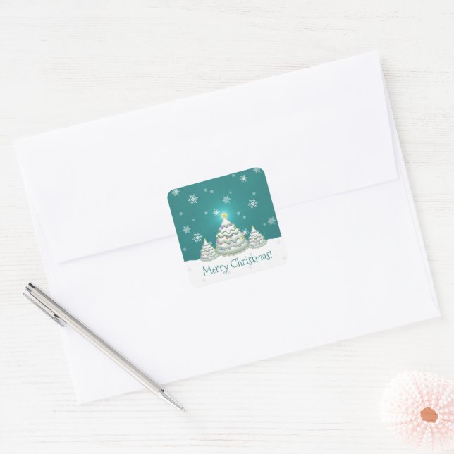 Cuadrada Pegatina de árbol de navidad con nieve verde azula (Sobre)