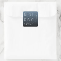 Pegatina de boda tipográfica azul optimista