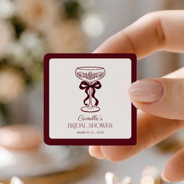 Cuadrada Pegatina de Favor de Despedida de Soltera con Lazo (Burgundy Bow Champagne Bridal Shower Sticker)
