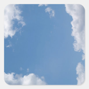 Cuadrada Pegatina de la plaza de fondo del cielo azul nubla