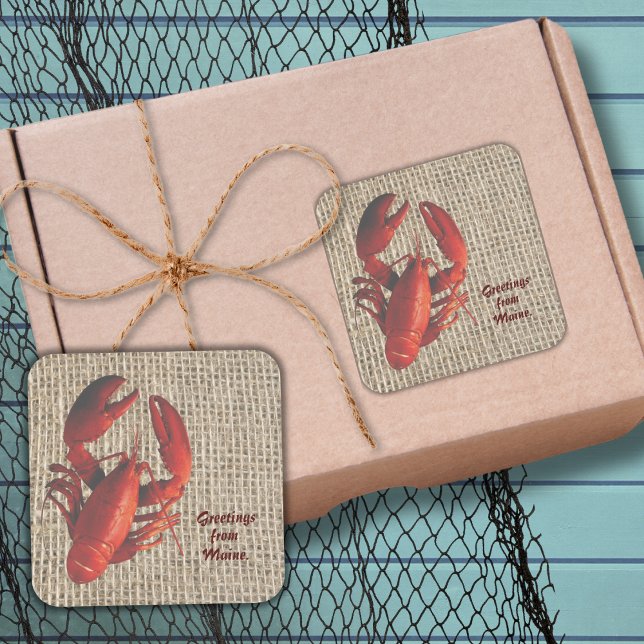 Cuadrada Pegatina de Saludos Costeros de Maine Lobster (Customize these cute Maine Lobster sickers. Send your loved ones a little touch of your Hometown!)