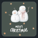 Cuadrada Snowman Merry Christmas pegatina<br><div class="desc">¡Acepta el espíritu festivo con este delicioso pegatina de Feliz Navidad! Con un animado muñeco de nieve sobre un vibrante entorno verde, este pegatina capta la magia de la temporada de vacaciones. El muñeco de nieve, adornado con una bufanda clásica y una sonrisa cálida, se distingue maravillosamente entre una salpicadura...</div>
