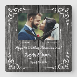Cuadrado 1.ᵉʳ Aniversario Boda Reloj de la Madera Ornamenta