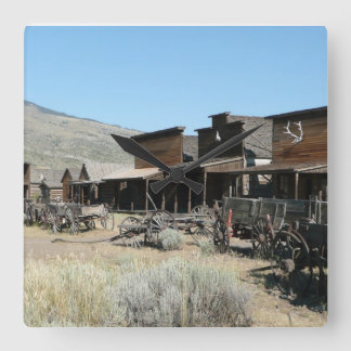 Cuadrado Antiguo reloj de la Plaza Oeste