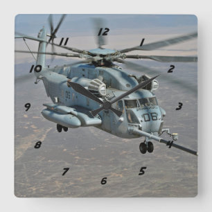 Cuadrado CH-53E en el reloj de la misión del