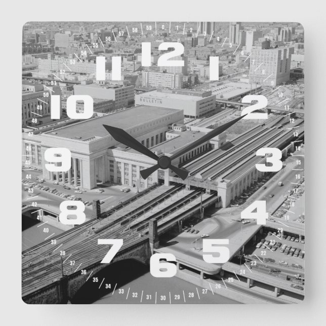 Cuadrado De Pennsylvania trigésimo St.Station reloj de (Anverso)