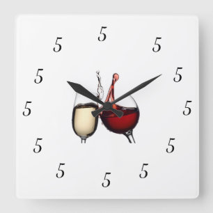 CUADRADO **EL RELOJ DE 5:00*** QUE REALMENTE LO TIENE "TODO