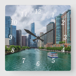 Cuadrado El río Chicago y el reloj del muro de la Torre Tru