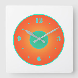 Cuadrado Naranja con Aqua Green sobre el reloj de fondo bla