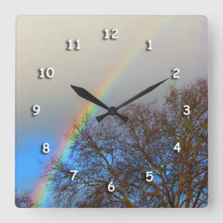Cuadrado Reloj - Arcoíris sobre árbol