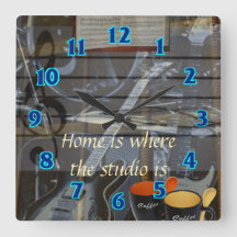 Reloj casero del estudio