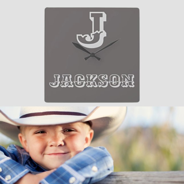 Cuadrado Reloj de enfermera con nombre de niño de monograma (Subido por el creador)