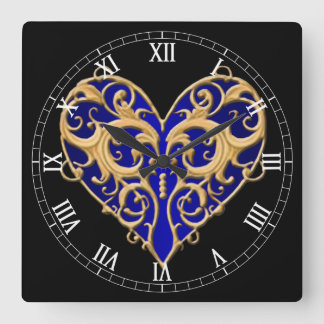 Cuadrado Reloj numérico romano azul Filigree en el corazón
