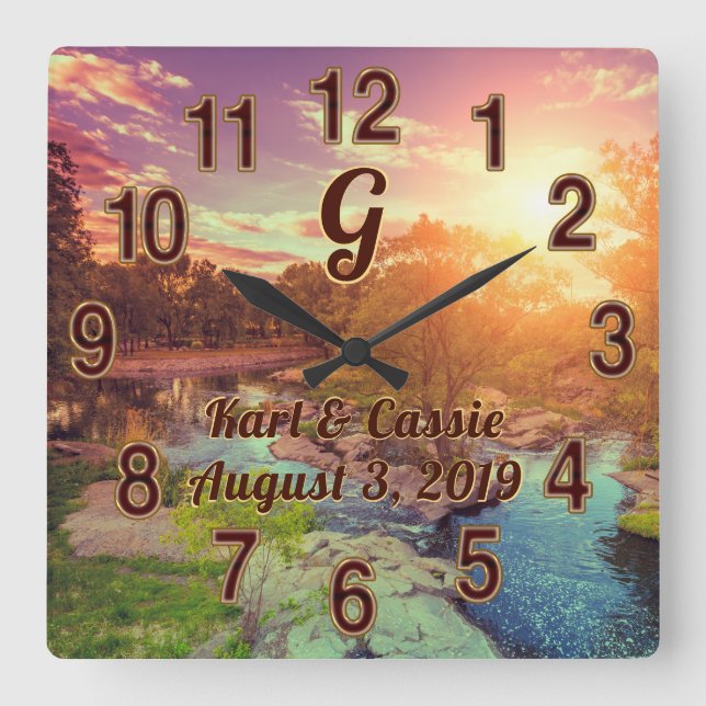 Cuadrado Reloj personalizado monogramado, Boda ruso (Anverso)