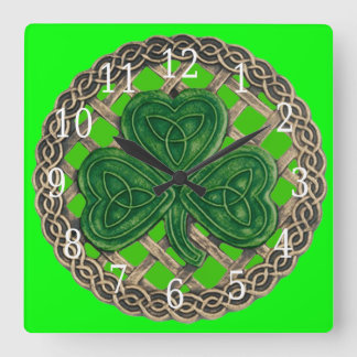 Cuadrado Shamrock verde y Reloj de nudos celtas