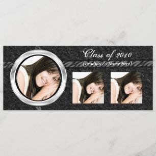 Cualquie invitación negra de la graduación de