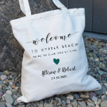 Cualquier bolsa de bienvenida de la boda de destin<br><div class="desc">Rellene esta encantadora bolsa con sus dulces favoritos para darle la bienvenida a su boda. Para cambiar el color del corazón,  haga clic en "personalizar" y,  a continuación,  "editar usando la herramienta de diseño". Seleccione el corazón y,  a continuación,  utilice las herramientas para realizar los cambios.</div>