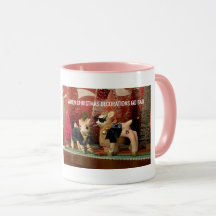 Cuando las decoraciones del navidad van mala taza