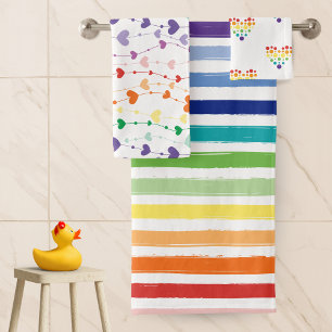 Cuarto de baño con raya rayado de bonito y patrón