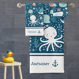 Cuarto de baño de niño de patrón náutico azul y bl