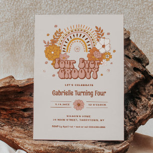 Cuatro invitaciones de cumpleaños de Groovy