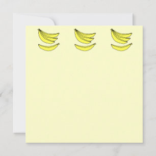 Cuatro plátanos amarillos.
