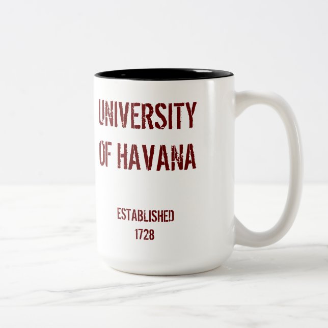 Cuba University* de la taza de La Habana (Derecha)