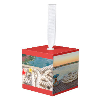 Cúbico mar en adorno de cubo
