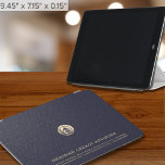 Cubierta De iPad Air Logotipo Empresa<br><div class="desc">Una elegante plantilla de negocio en un estilo moderno que se puede actualizar fácilmente con el logotipo y el texto de su empresa. Diseñado con un emblema de oro metálico cepillado, se puede personalizar cambiando el texto y la imagen utilizando los campos proporcionados. Un diseño de marca para ventas, publicidad,...</div>