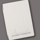 Cubierta De iPad Air Moderno Elegante Personalizado Con Monograma Nombr<br><div class="desc">Aumente la protección y el estilo de su iPad Air con nuestra crema suave marfil elegante moderno personalizado con el nombre Monograma iPad cubierta de aire. Esta cubierta meticulosamente diseñada combina a la perfección la estética moderna con un toque personalizado, convirtiéndola en un accesorio sofisticado y práctico para tu equipo....</div>