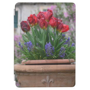 Cubierta De iPad Air Tulipanes rojos y moscari