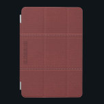 Cubierta De iPad Mini Cuero de imitación rojo borgoña monogramado<br><div class="desc">Aspecto de cuero vintage de tonos burdeos de Guay con efecto de puntos (efecto de imagen) y monograma de personalizable</div>