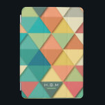 Cubierta De iPad Mini Monograma de triángulos geométricos pasteles color<br><div class="desc">Patrón geométrico colorido moderno con triángulos de aspecto texturado. Personaliza con tu inicial.</div>