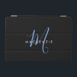 Cubierta De iPad Mini Monograma elegante de escritura azul negro<br><div class="desc">Elegante Funda Mini para iPad de estilo moderno con guión azul negro monograma. Un elegante monograma de escritura azul combinado con una limpia fuente san-serif en blanco,  le da un aspecto contemporáneo.</div>