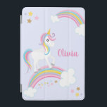 Cubierta De iPad Mini Púrpura de unicornio arcoiris mágico personalizado<br><div class="desc">Una bonita cubierta de unicornio morado para iPad con estrellas y un arcoiris. ¡Personaliza con su nombre para hacer un regalo divertido para un chica!</div>