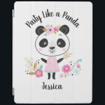 Cubierta De iPad Panda rosada linda personalizada<br><div class="desc">Un lindo panda personalizado volvió al caso del ipad escolar. ¿A qué chica no le gusta un adorable panda con flores? Esta linda cubierta de ipad es una adición perfecta a la diversión de sus chicas de vuelta a los suministros escolares. La parte de atrás del planificador tenía un patrón...</div>