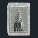 Cubierta Para iPad Mini Calles de Nueva York con edificio Empire State<br><div class="desc">¿Has estado en Nueva York? Entonces te encantará esta huella de las calles de la ciudad con un efecto del Empire State Building. Compra este artículo y te acercas un poco más a la Gran Manzana!</div>