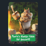 Cubierta Para iPad Pro Chipmunk Comer malvavisco<br><div class="desc">¡Siempre hay sitio para el postre! | Avanti,  la marca de humor global ha estado entreteniendo al mundo con sus tarjetas de felicitación Feel Good Funny durante más de 40 años. Nuestros personajes viven la vida al máximo y celebran el humor en la vida cotidiana.</div>