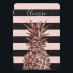 Cubierta Para iPad Pro Elegante bonito rosa piña dorada y raya rosa<br><div class="desc">Piña de oro rosa moderno y bonito,  fondo rosa y rayas negras.</div>