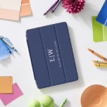 Cubierta Para iPad Pro Elegante Profesional Simple Monograma Minimalista<br><div class="desc">Presentamos nuestra Elegante Colección Minimalista Profesional Simple Monograma: Eleva tu estilo con sofisticación atemporal y elegancia subestimada. Esta colección, elaborada con meticulosa atención a los detalles, presenta diseños minimalistas adornados con su monograma personalizado. Cada pieza exuda profesionalismo y refinamiento, perfecto para dar una impresión duradera en cualquier entorno. Desde la...</div>