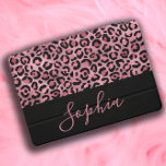 Cubierta Para iPad Pro Elegante y elegante nombre de impresión de leopard<br><div class="desc">Elegante y elegante portada de iPad Pro de impresión de leopardo rosa y negro personalizada con tu nombre en una fuente de escritura moderna.</div>