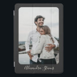 Cubierta Para iPad Pro Fotografía personalizada de caligrafía negra con e<br><div class="desc">Cubierta personalizada Photo iPad Pro de caligrafía negra elegante</div>