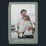 Cubierta Para iPad Pro Fotografía personalizada de la caligrafía verde sa<br><div class="desc">Tapa personalizada de Photo iPad Pro de la caligrafía verde sabio</div>