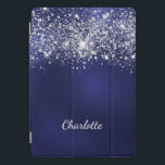 Cubierta Para iPad Pro Guión de nombre de monograma de polvo del purpurin<br><div class="desc">Un fondo azul. El color azul es desigual. Decorada con polvo falso purpurina. Personalice y agregue un nombre. El primer nombre está escrito con un guión moderno de estilo con letras a mano.</div>