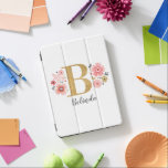 Cubierta Para iPad Pro Monograma rosa dorado Letra inicial B<br><div class="desc">Hermosa chica faux dorado rosa rosa floral letra "B" monograma Nombre Diseño. Personaliza con tu nombre o texto. Puede cambiar el color de texto y el estilo de fuente utilizando la opción personalizar it. Gran gorro inicial en oro falso. Diseñado para ti por Blackberry Boulevard©</div>