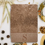 Cubierta Para iPad Pro Nombre del Purpurina de oro de cobre de la Moda fe<br><div class="desc">Funda moderna,  giratoria y rosa de moda para el purpurina de oro/cobre iPad Pro personalizada con su monograma en una moderna fuente serif.</div>